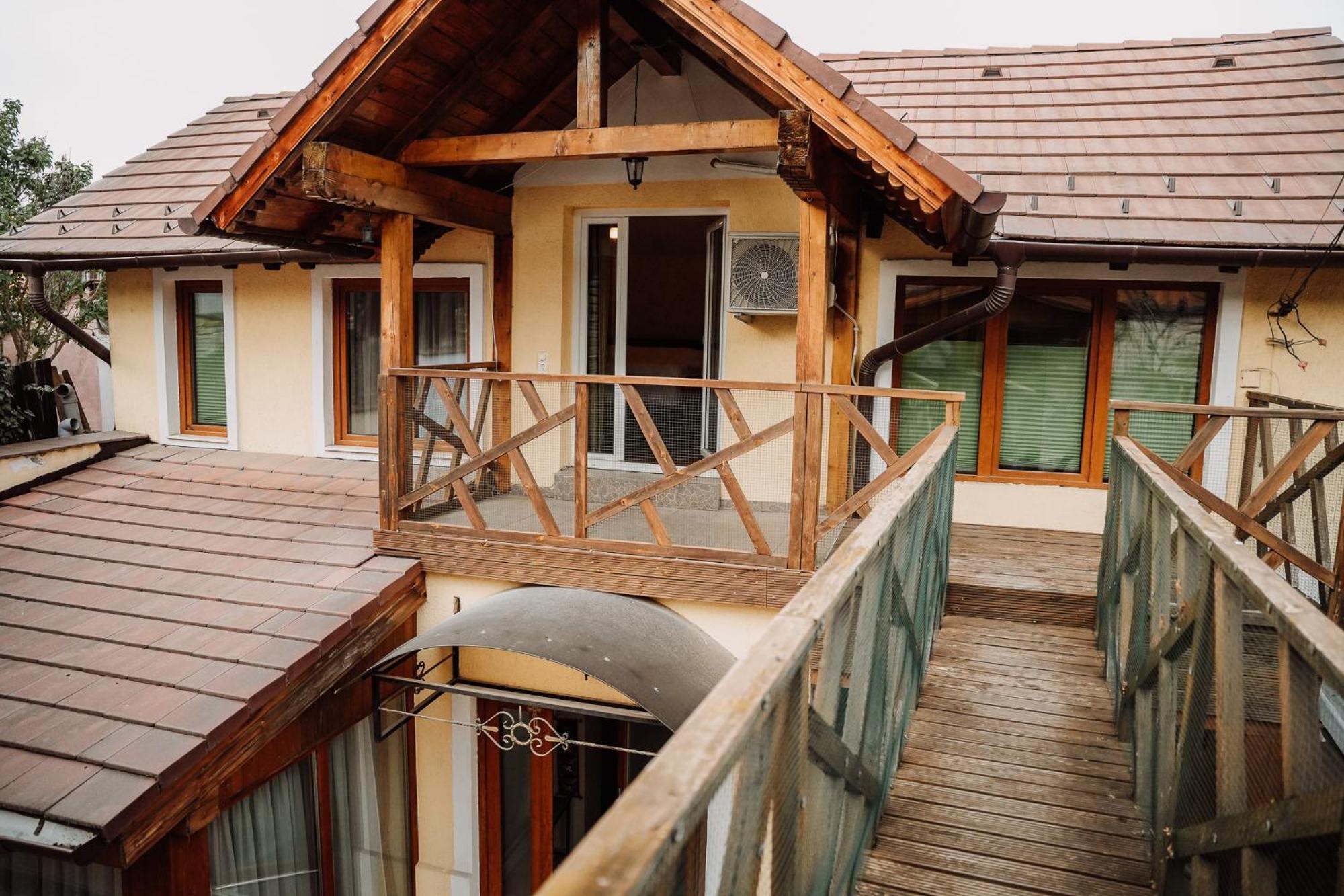 Real Home 1 Sibiu Extérieur photo